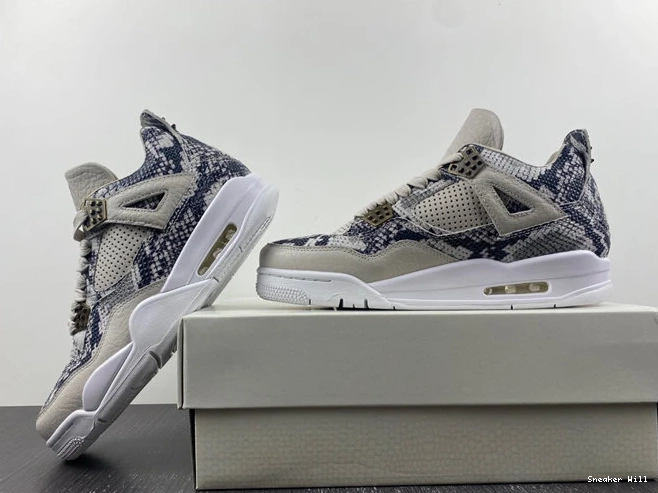829 2071 StreetReady 813191- Jordan 4 Retro 0612